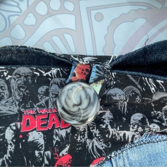 THE WALKING DEAD BLUE JEANS DENIM  REVERSIBLE BAG PURSE - Picture 4 of 13